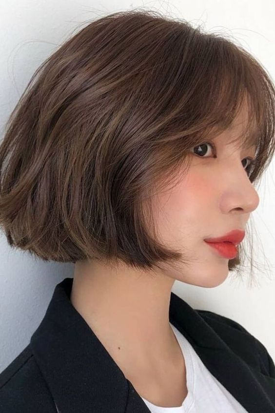 Potongan rambut pendek wanita