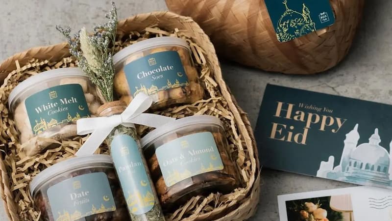 hampers eid mubarak chocolate freepik